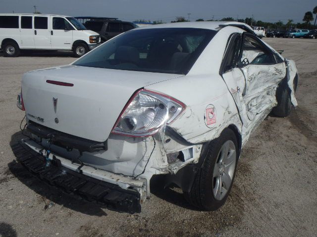 1G2ZG57B494131353 - 2009 PONTIAC G6 WHITE photo 4