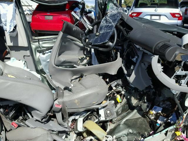 WVWYH63B42E388240 - 2002 VOLKSWAGEN PASSAT GLX 绿色 照片 5