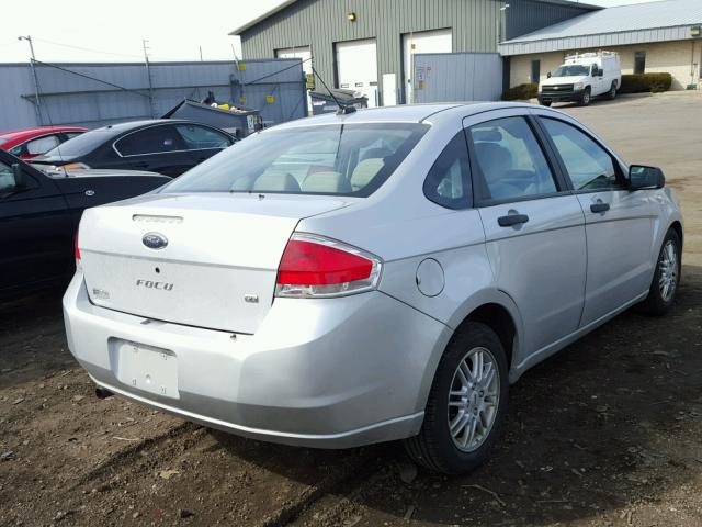 1FAHP35N39W214016 - 2009 FORD FOCUS SE SILVER photo 4