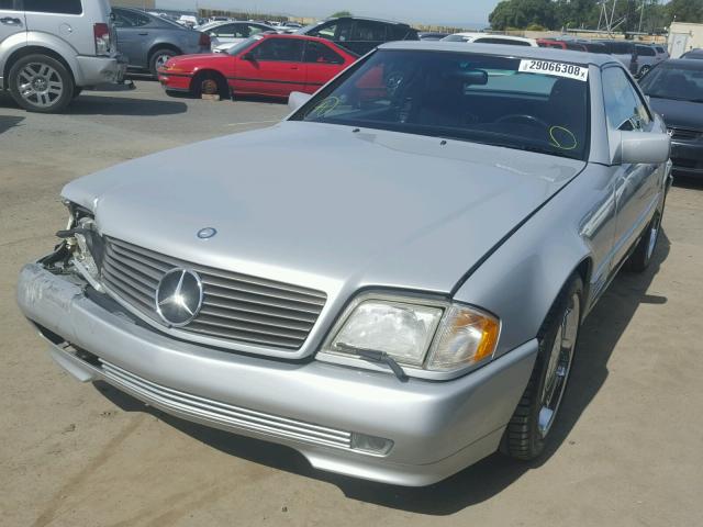 WDBFA66EXMF017158 - 1991 MERCEDES-BENZ 500 SL SILVER photo 2