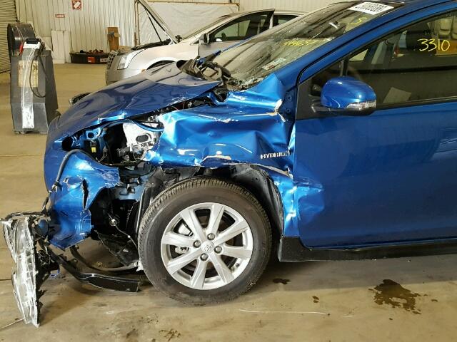 JTDKDTB36H1594637 - 2017 TOYOTA PRIUS C BLUE photo 9