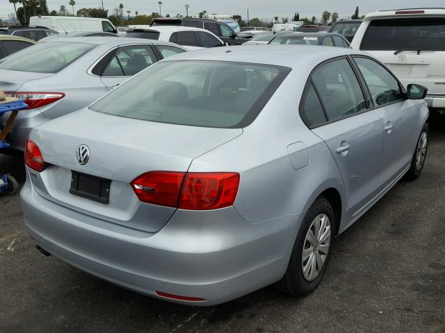 3VW2K7AJ8EM257721 - 2014 VOLKSWAGEN JETTA BASE 银色 照片 4