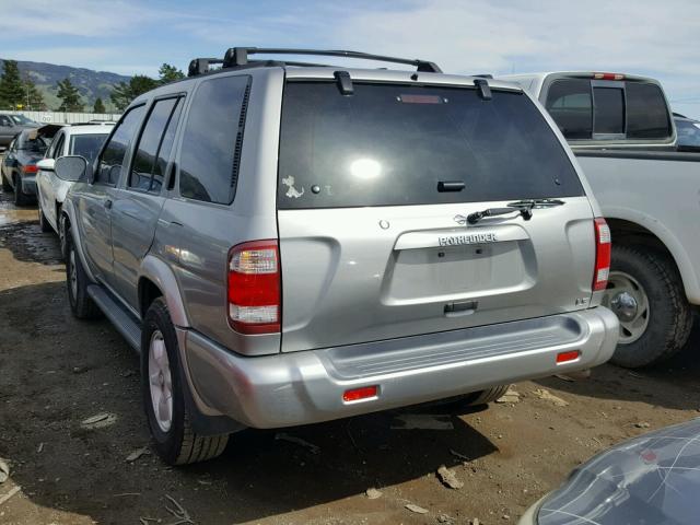 JN8AR07S1YW422468 - 2000 NISSAN PATHFINDER SILVER photo 3