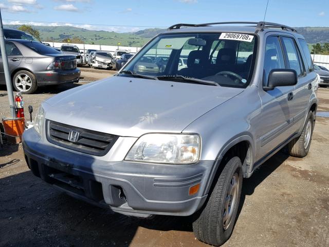 JHLRD1849XC027590 - 1999 HONDA CR-V LX SILVER photo 2