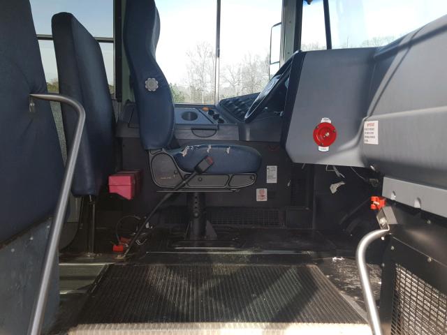 4DRBUAFL06B312087 - 2006 IC CORPORATION 3000 黄色 照片 5