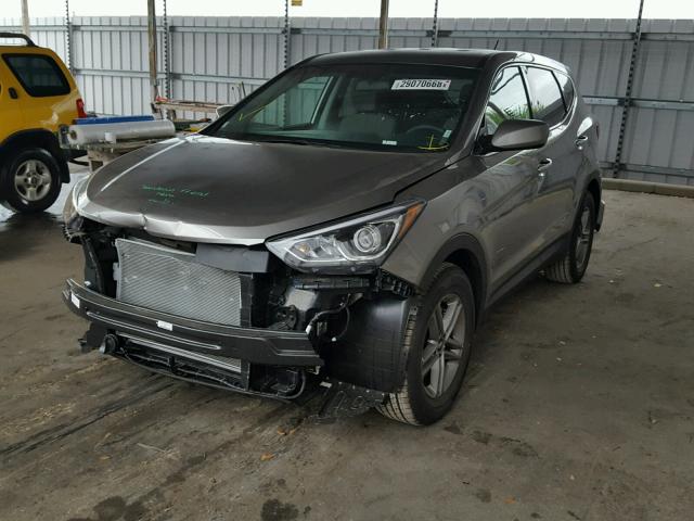 5NMZT3LB2JH096518 - 2018 HYUNDAI SANTA FE S GRAY photo 2