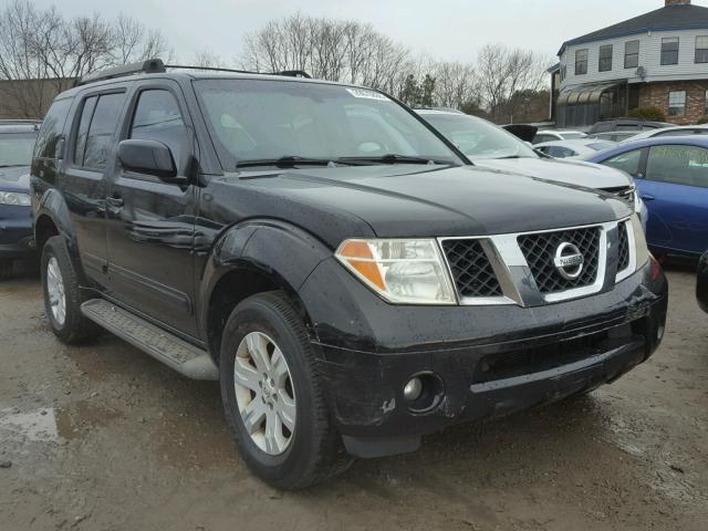 5N1AR18W45C704759 - 2005 NISSAN PATHFINDER BLACK photo 1