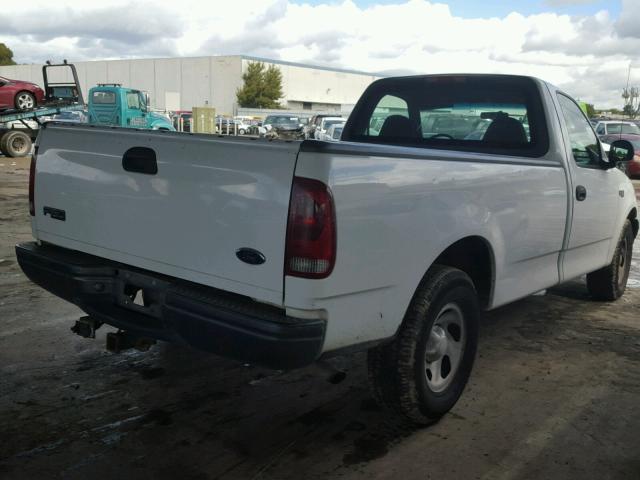 1FTRF17202NB04612 - 2002 FORD F150 WHITE photo 4