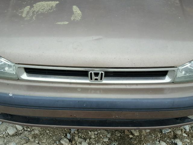 1HGCB715XLA036210 - 1990 HONDA ACCORD LX BROWN photo 9