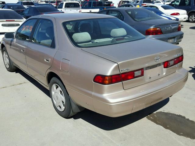 JT2BF22K5W0098512 - 1998 TOYOTA CAMRY CE GOLD photo 3