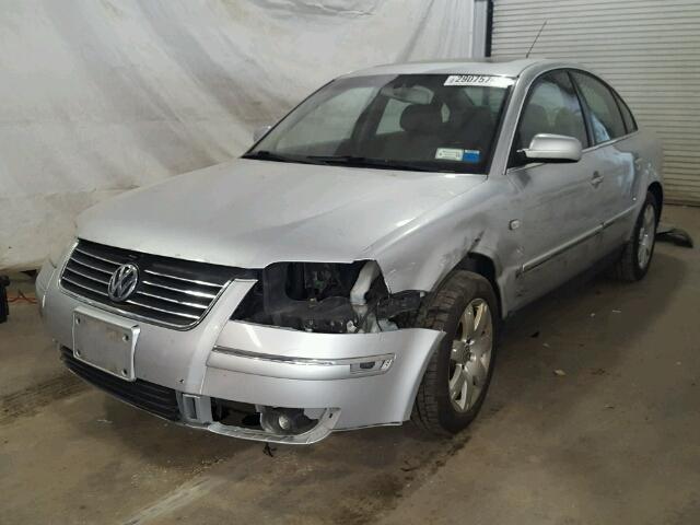 WVWTH63B81P193321 - 2001 VOLKSWAGEN PASSAT GLX 银色 照片 2