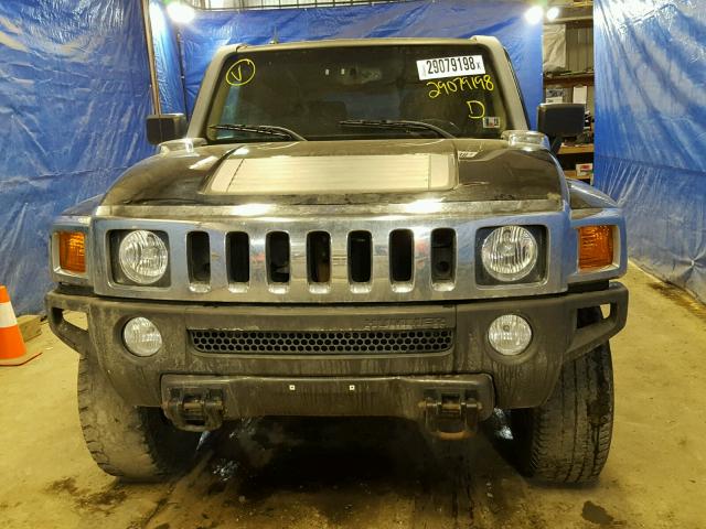 5GTDN13E978119895 - 2007 HUMMER H3 BLACK photo 9