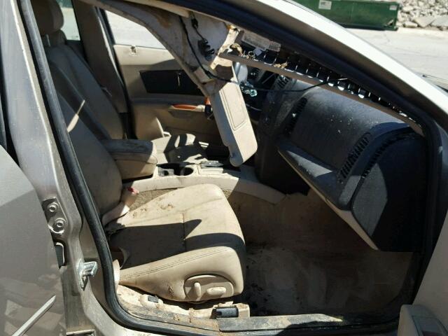 1G6DM577040114546 - 2004 CADILLAC CTS GOLD photo 5