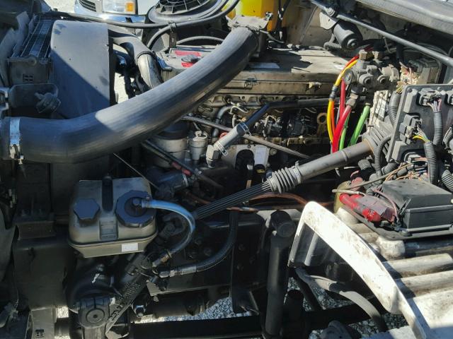 1FVACWCS94HM30925 - 2004 FREIGHTLINER M2 106 MED თეთრი ფოტო 7