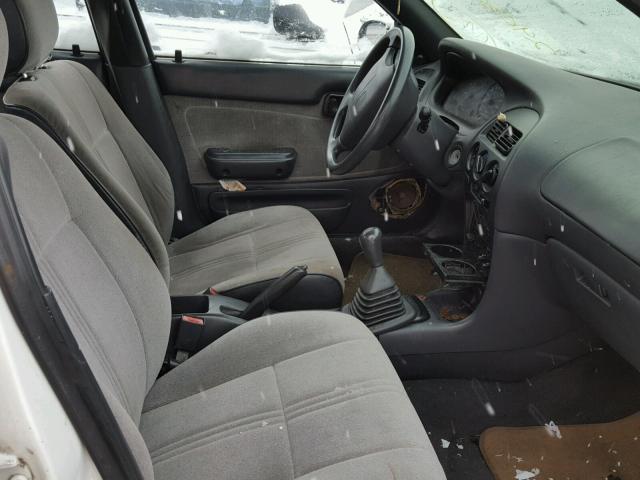 1YUSK5264TZ024234 - 1996 GEO PRIZM BASE WHITE photo 5