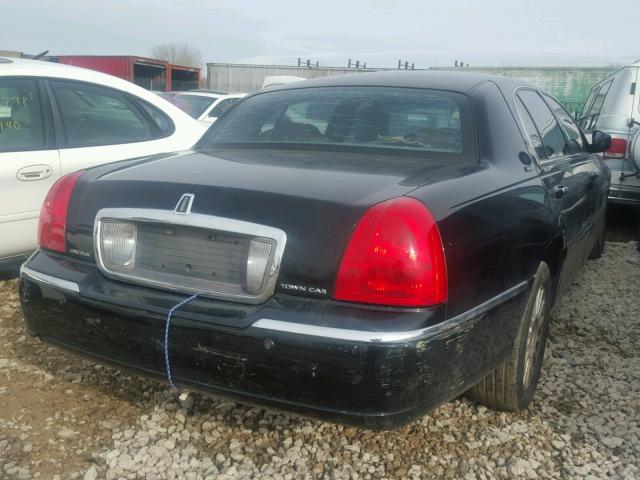 1LNHM85W73Y664140 - 2003 LINCOLN TOWN CAR C BLACK photo 4