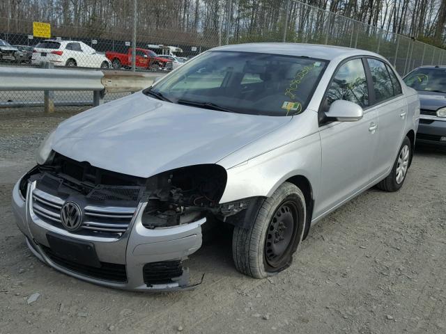 3VWPF71K46M703528 - 2006 VOLKSWAGEN JETTA VALU SILVER photo 2