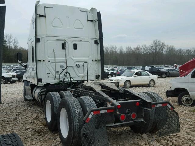 1FUJGLD54FLFZ7597 - 2015 FREIGHTLINER CASCADIA 1 WHITE photo 3