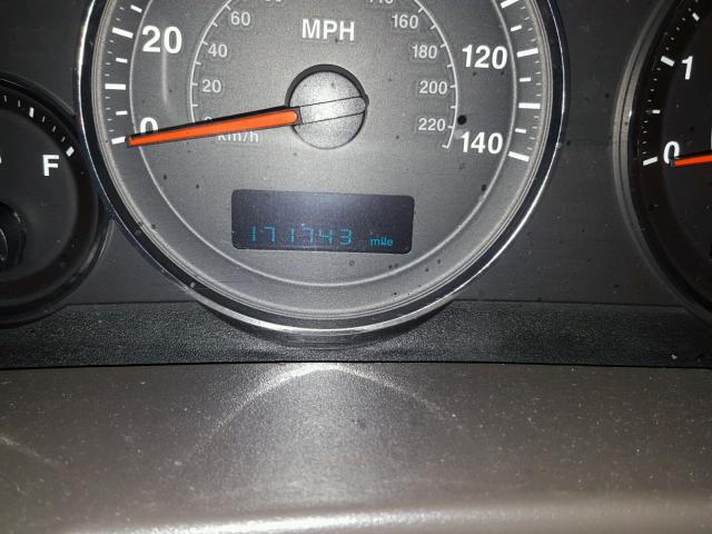 1J8HG48N96C275064 - 2006 JEEP COMMANDER BEIGE photo 8