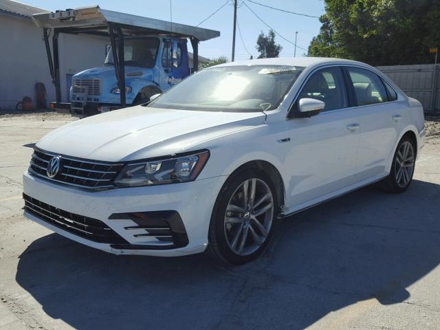 1VWDT7A31HC048611 - 2017 VOLKSWAGEN PASSAT R-L 白色 照片 2