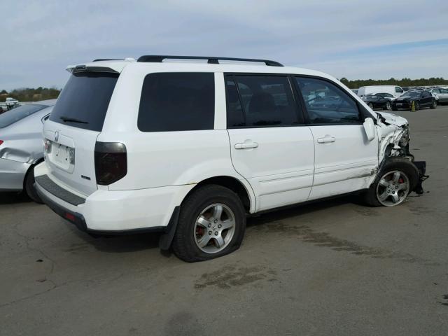 2HKYF18526H528061 - 2006 HONDA PILOT EX WHITE photo 4