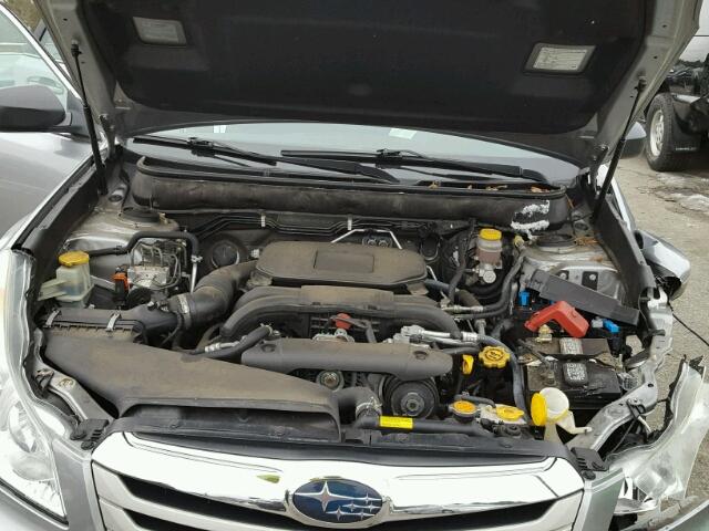 4S4BRBAC2B3431214 - 2011 SUBARU OUTBACK 2. SILVER photo 7