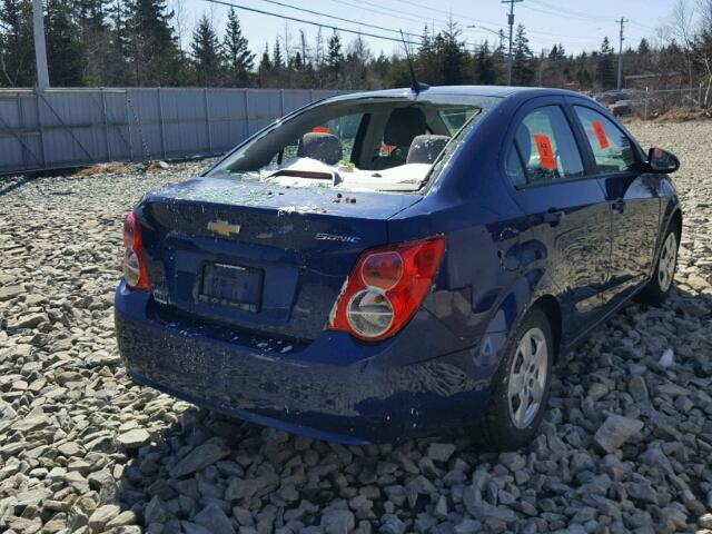 1G1JA5EH9E4167107 - 2014 CHEVROLET SONIC LS BLUE photo 4