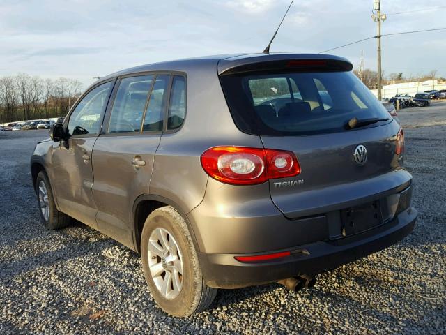 WVGAV75N59W510398 - 2009 VOLKSWAGEN TIGUAN S GRAY photo 3