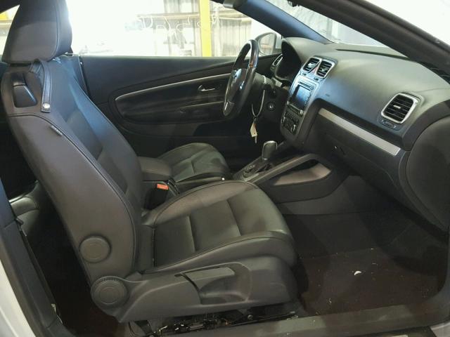 WVWBW7AH3CV000165 - 2012 VOLKSWAGEN EOS KOMFOR 银色 照片 5