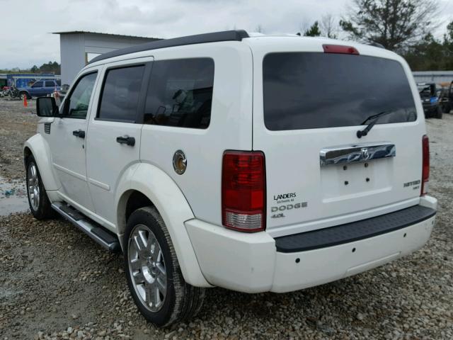 1D4PT5GXXAW126129 - 2010 DODGE NITRO SXT WHITE photo 3