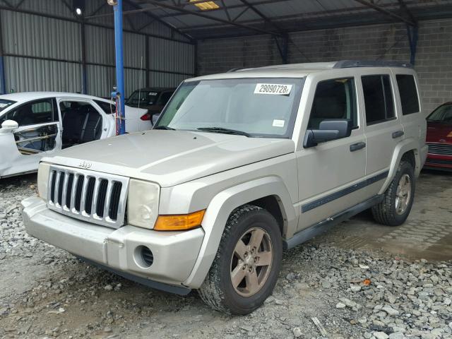 1J8HH48K96C367312 - 2006 JEEP COMMANDER ბეჟი ფოტო 2