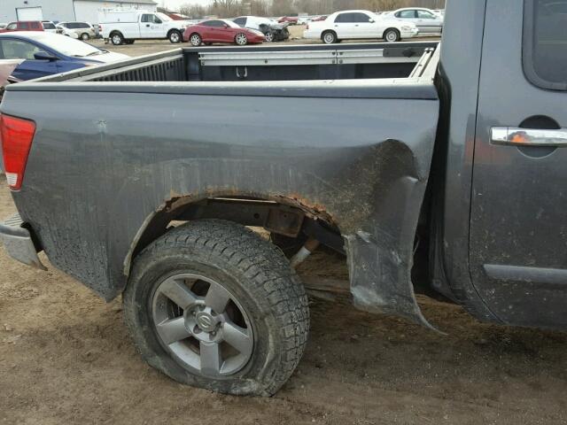 1N6BA07B75N538358 - 2005 NISSAN TITAN XE GRAY photo 9