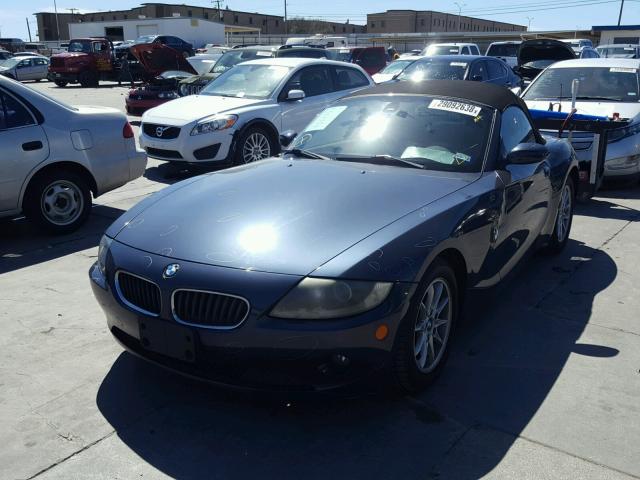 4USBT33585LS55763 - 2005 BMW Z4 2.5 BLACK photo 2