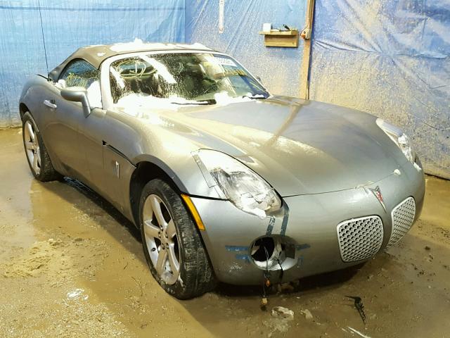 1G2MB33BX6Y000760 - 2006 PONTIAC SOLSTICE GRAY photo 1