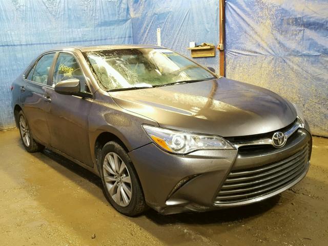 4T1BF1FKXHU626659 - 2017 TOYOTA CAMRY LE GRAY photo 1