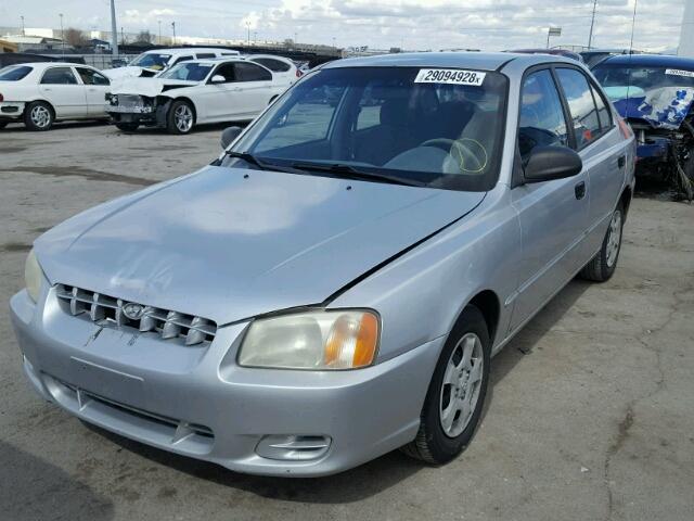 KMHCG45C62U307652 - 2002 HYUNDAI ACCENT GL SILVER photo 2