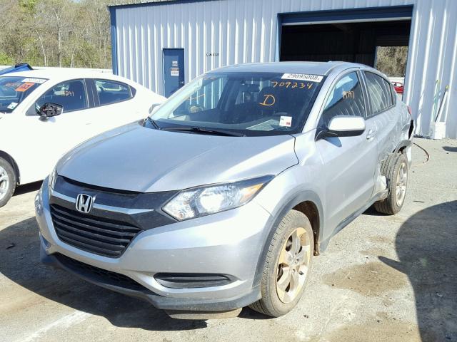 3CZRU5H34HM709234 - 2017 HONDA HR-V LX SILVER photo 2