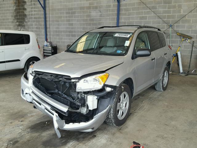 2T3ZF4DV6AW045430 - 2010 TOYOTA RAV4 SILVER photo 2