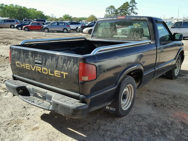 1GCCS145628172251 - 2002 CHEVROLET S TRUCK S1 BLACK photo 4