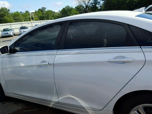 5NPEB4AC5CH332541 - 2012 HYUNDAI SONATA GLS WHITE photo 9