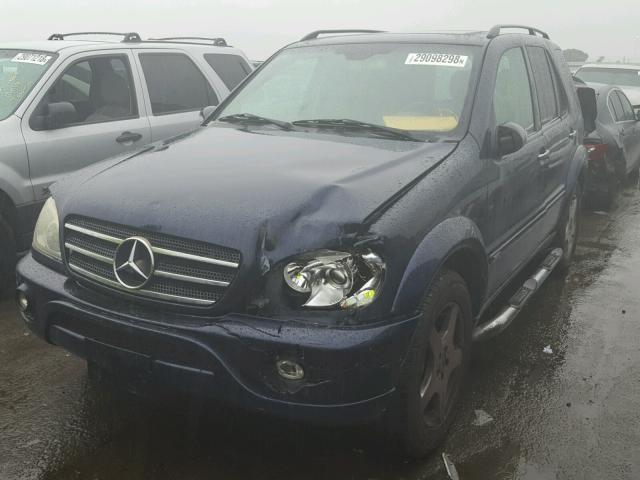 4JGAB75E03A420332 - 2003 MERCEDES-BENZ ML 500 BLUE photo 2