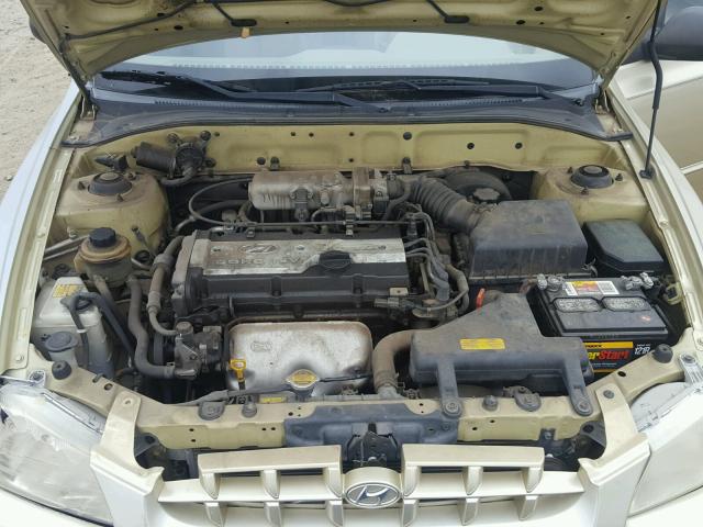 KMHCG45C62U334933 - 2002 HYUNDAI ACCENT GL GOLD photo 7