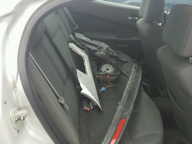 2G2WP522441336296 - 2004 PONTIAC GRAND PRIX SILVER photo 6