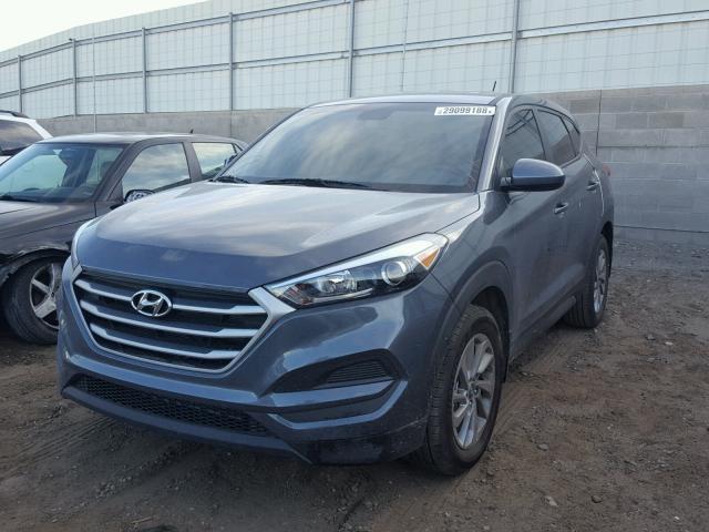 KM8J23A43HU596366 - 2017 HYUNDAI TUCSON SE GRAY photo 2