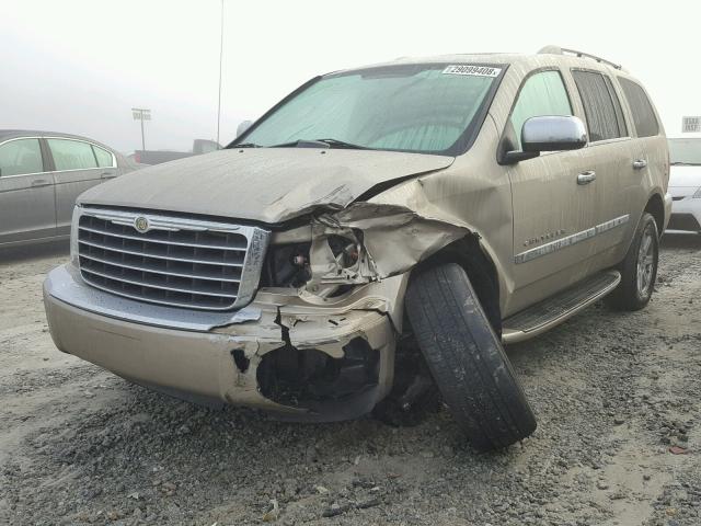1A8HX58N88F121792 - 2008 CHRYSLER ASPEN LIMI GOLD photo 2