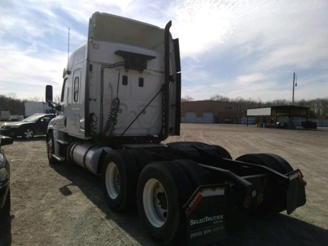 1FUJGLDR0CSBN5436 - 2012 FREIGHTLINER CASCADIA 1 WHITE photo 3