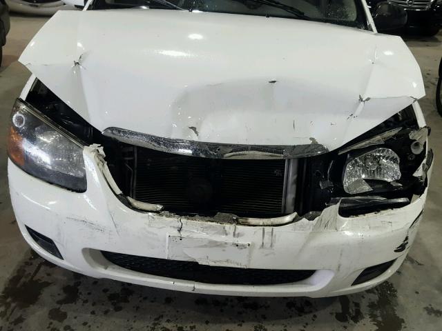 KNAFE221195599811 - 2009 KIA SPECTRA EX WHITE photo 9