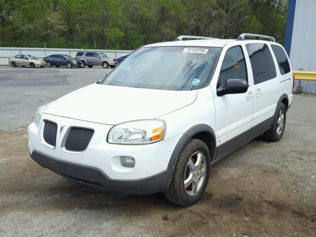 1GMDV33LX6D244925 - 2006 PONTIAC MONTANA SV WHITE photo 2