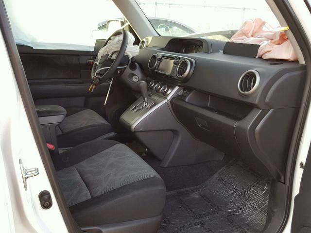 JTLZE4FE3EJ059620 - 2014 TOYOTA SCION XB 白色 照片 5