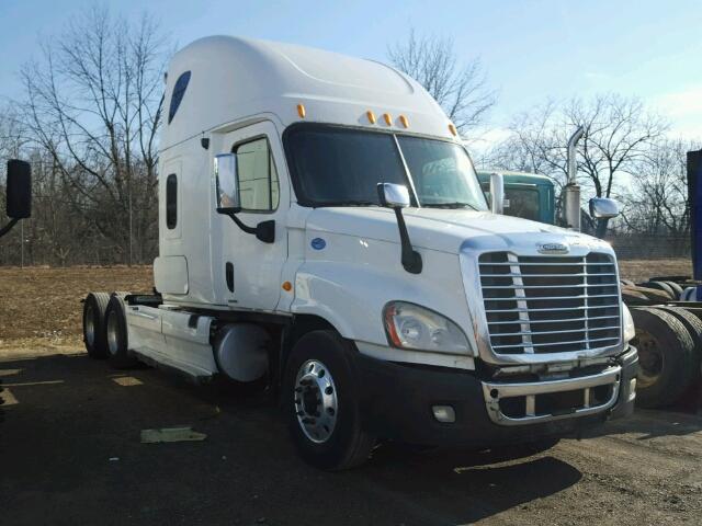 1FUJGLCK38LZ86061 - 2008 FREIGHTLINER CASCADIA 1 WHITE photo 1